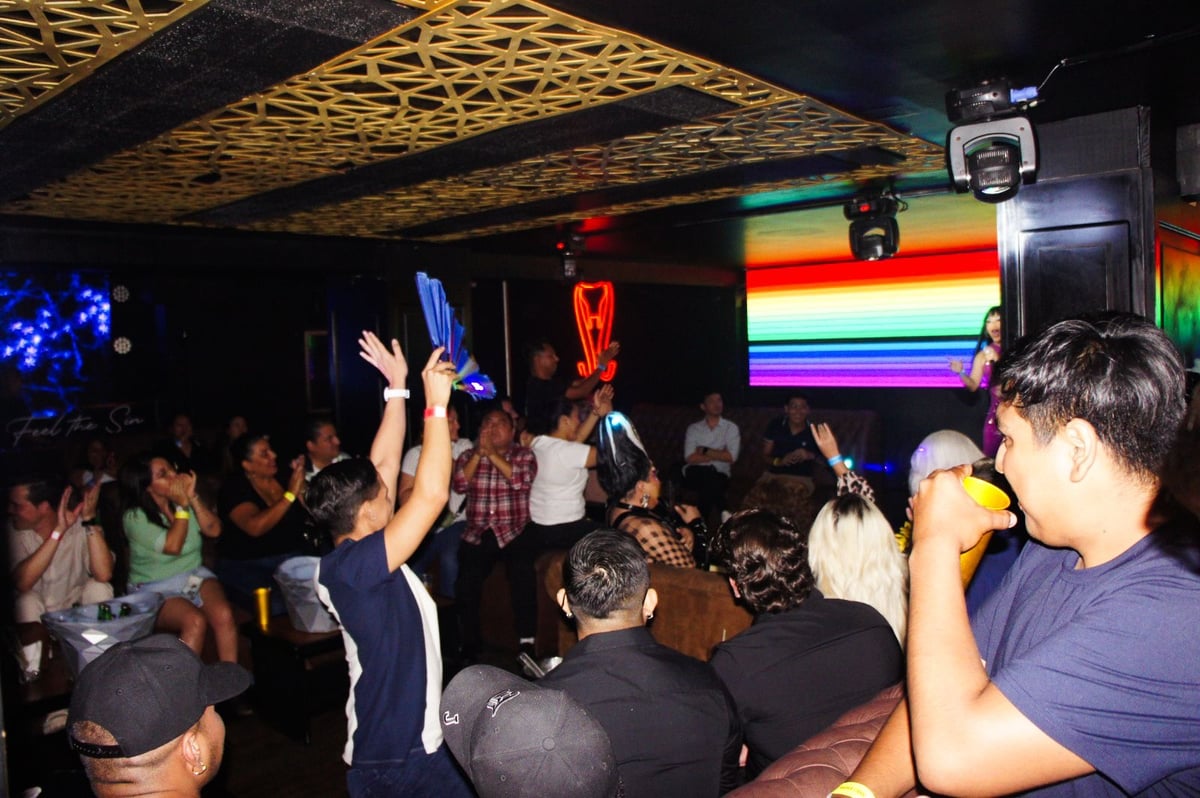 Sins Night Club - Imagen 1